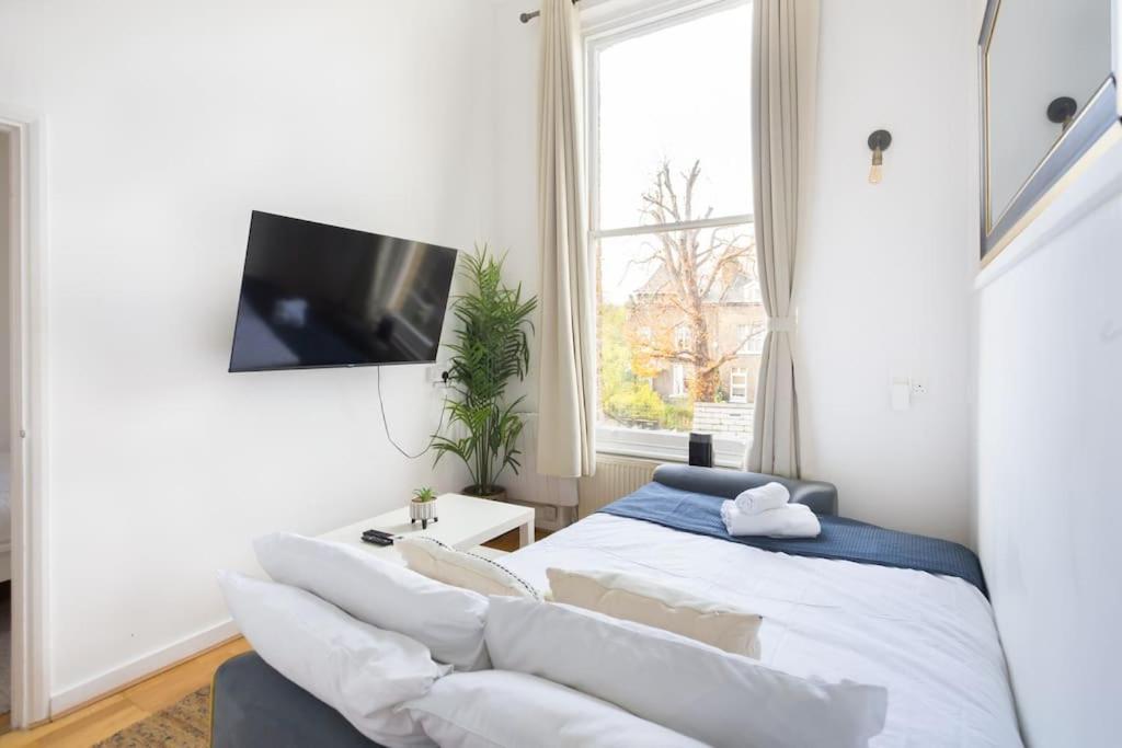 Deluxe Flat On Kentish Town Apartment London Exterior photo