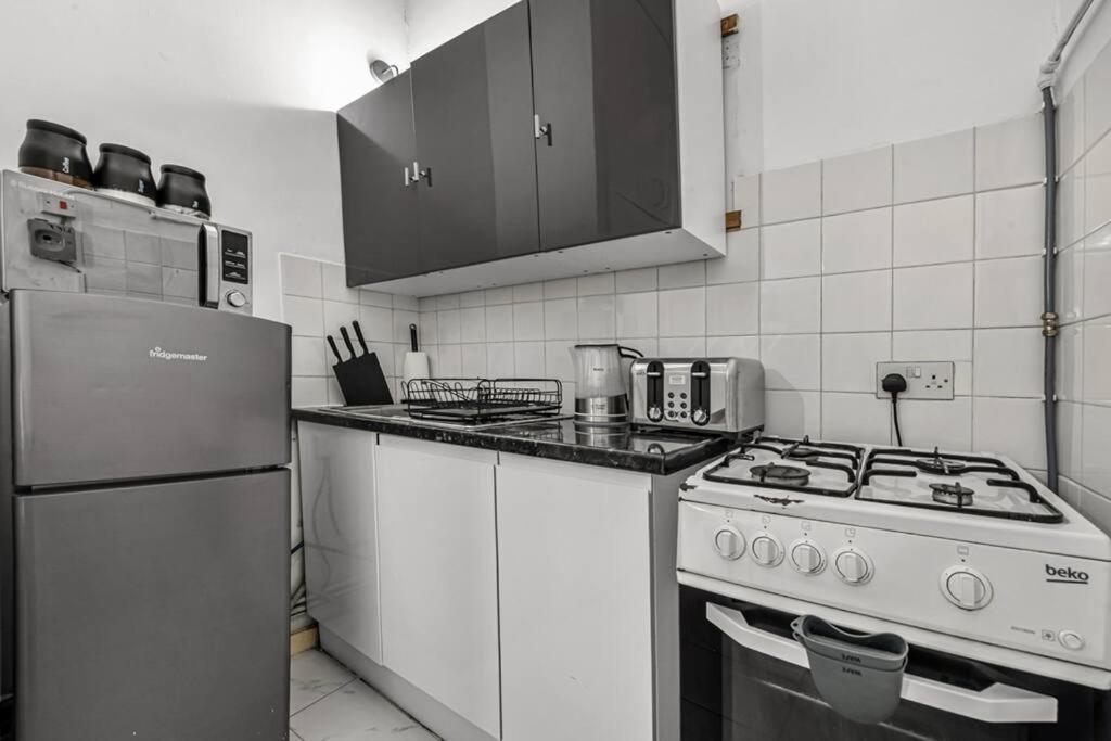 Deluxe Flat On Kentish Town Apartment London Exterior photo