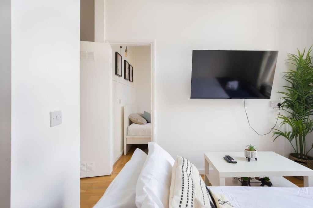 Deluxe Flat On Kentish Town Apartment London Exterior photo